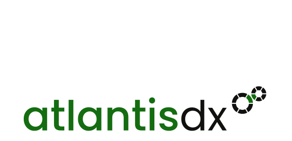 Logo von atlantis dx: Schriftzug atlantis in grün, danach Schriftzug dx in dunkelgrau